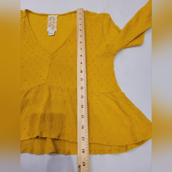 Sadie & Sage Womens Crop Blouse Small Mustard Yellow Swiss Dot Ruffle Hem - Picture 6 of 10